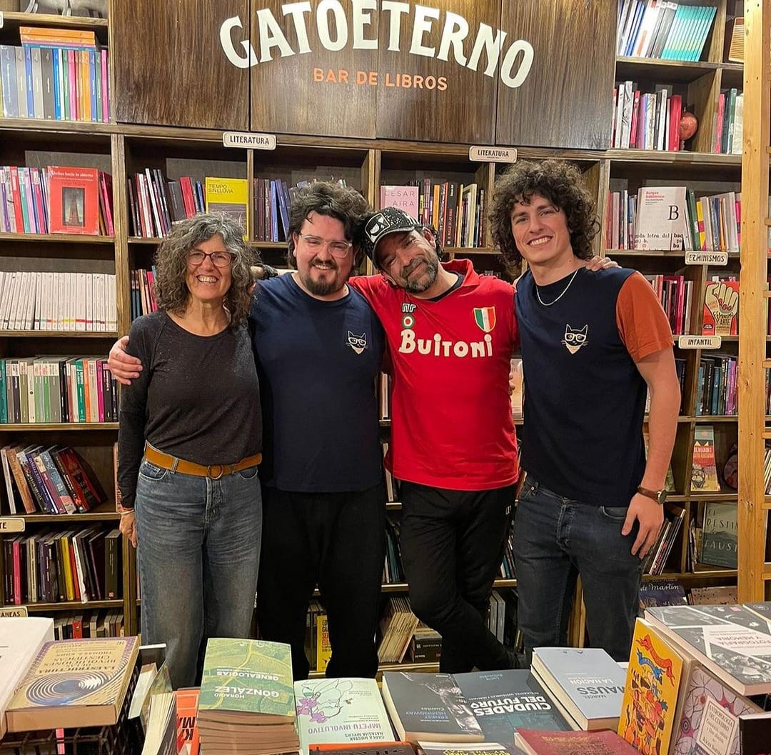 Librería Gatoeterno